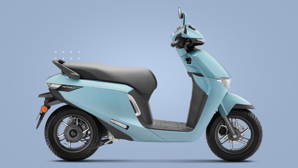 Honda Activa e ₹1.17 लाख में, 102KM रेंज और स्मार्ट Best TFT स्क्रीन के साथ नया इलेक्ट्रिक स्कूटर।
