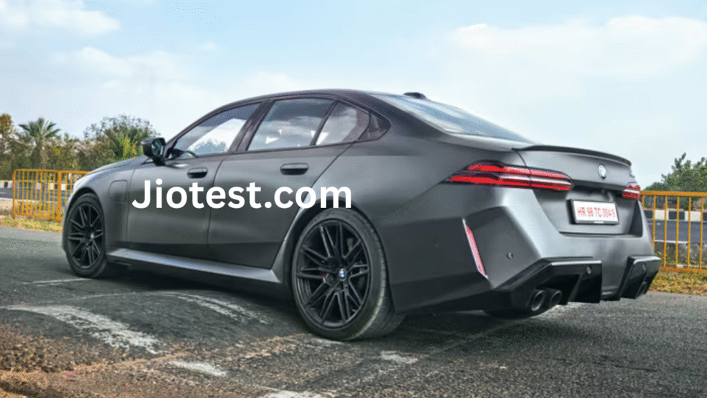 New BMW M5 Review 2025 – Hybrid V8 Power Meets Hefty Design