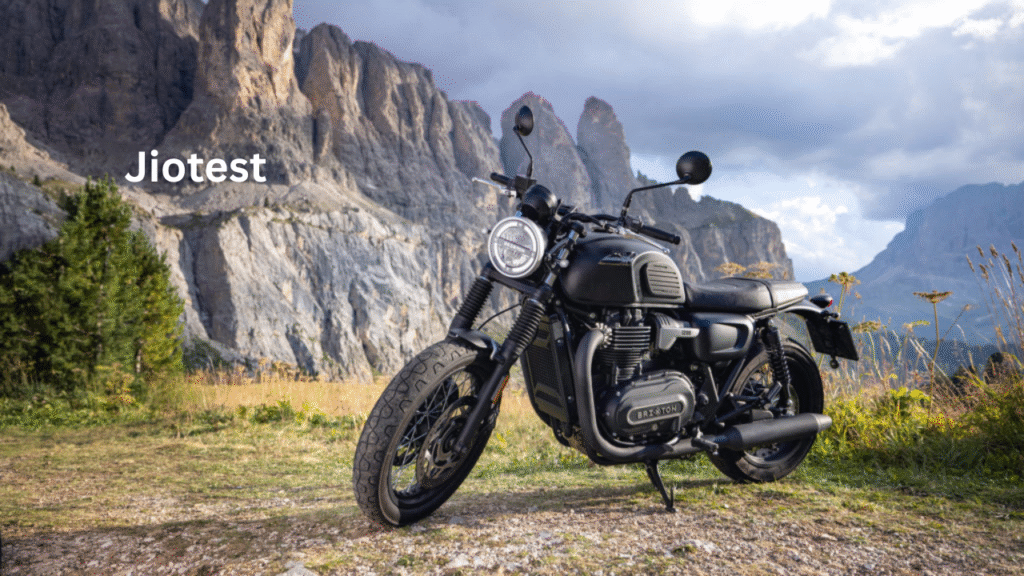 This Brixton Cromwell 1200 Best Feature Is Blowing Riders’ Minds, 7.84 लाख की कीमत में