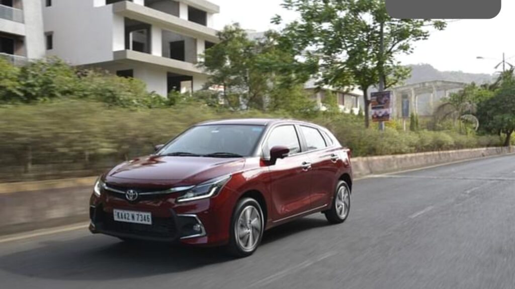 केवल ₹6.90 लाख में आने वाली Toyota Glanza देती है 22.3 kmpl