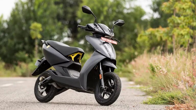 Ather 450S ₹1.41 लाख में लॉन्च, 90km रेंज