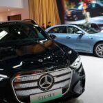 Mercedes profit tumbles